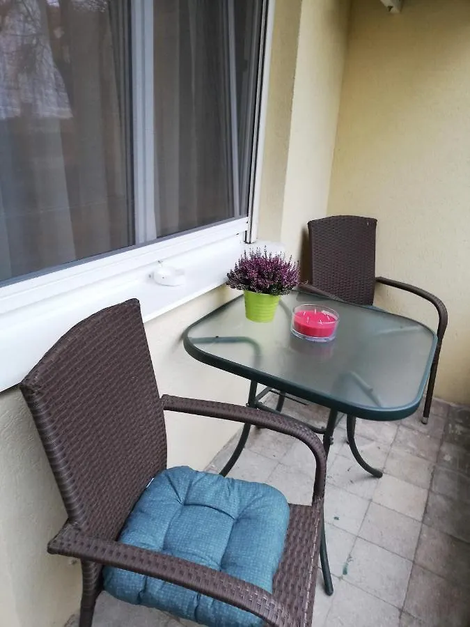 Tulip Family Apartments Eger